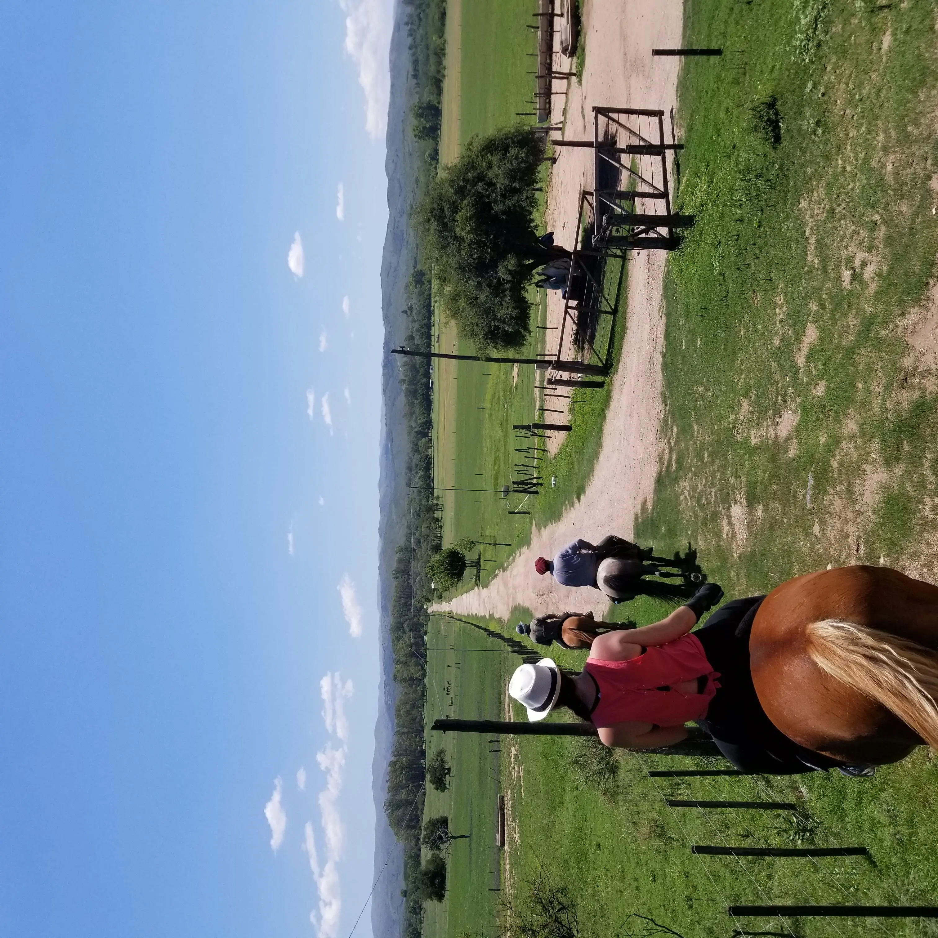 horseback ride tour